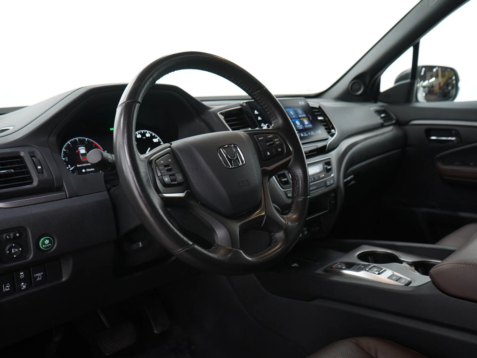 Used 2025 White Honda ridgeline image 26