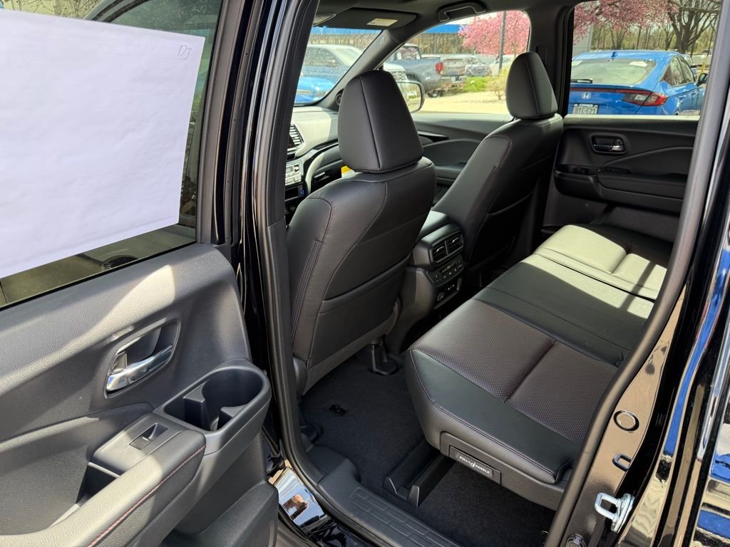 2026 Honda Ridgeline Black Edition - Photo 14