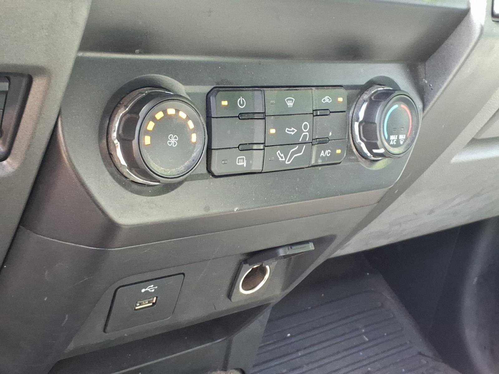 Used 2019 Oxford White Ford XL image 14