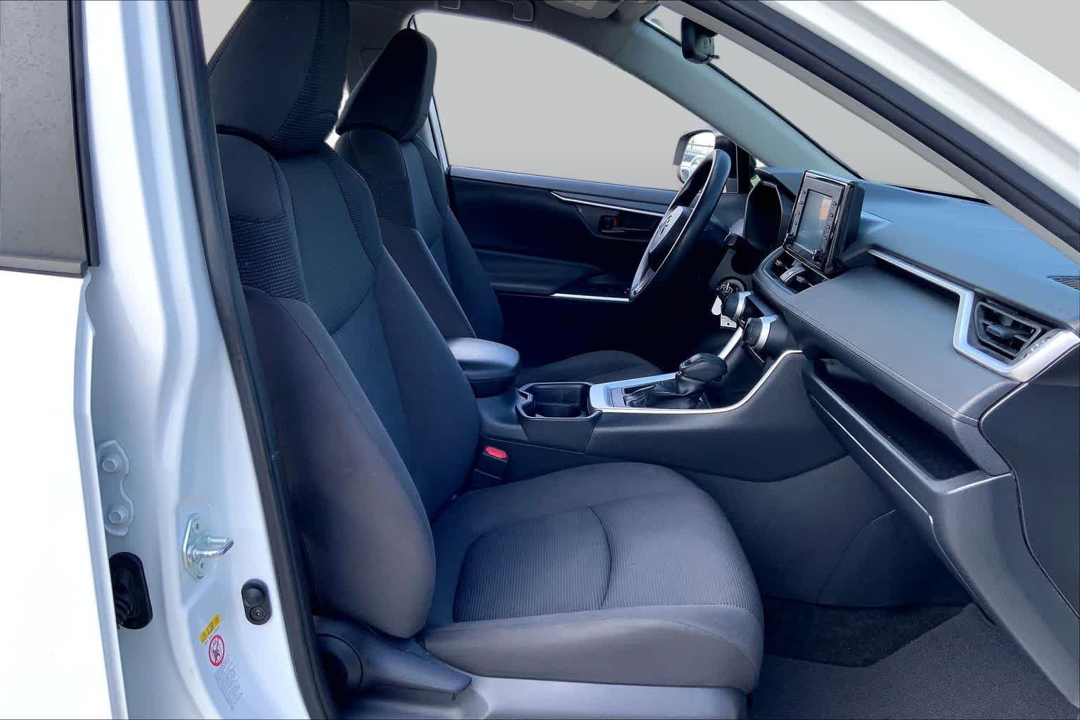 Used 2019 Super White Toyota LE image 9