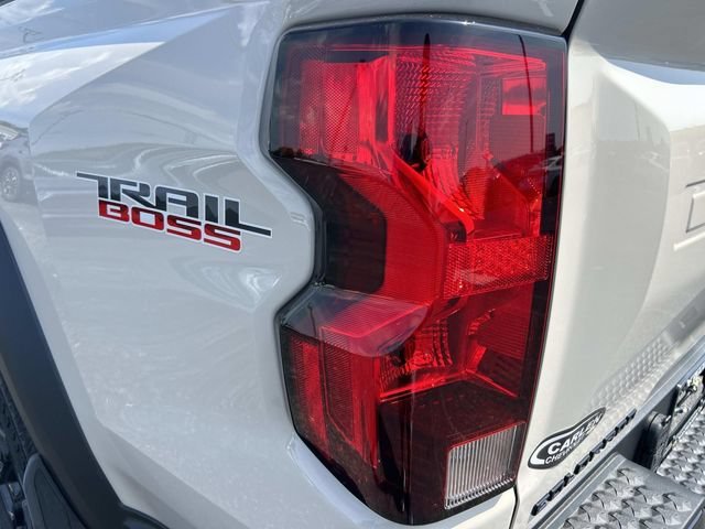 2026 Chevrolet Colorado Trail Boss - Photo 11
