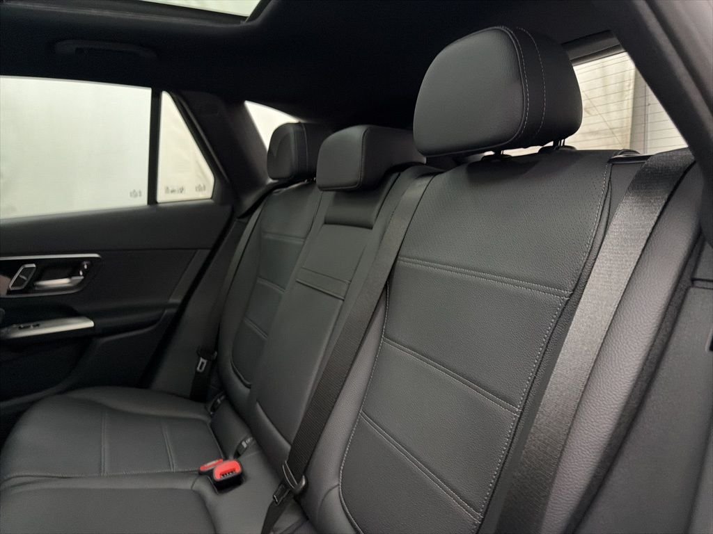 Used 2026 White Mercedes-Benz GLC 300 image 19