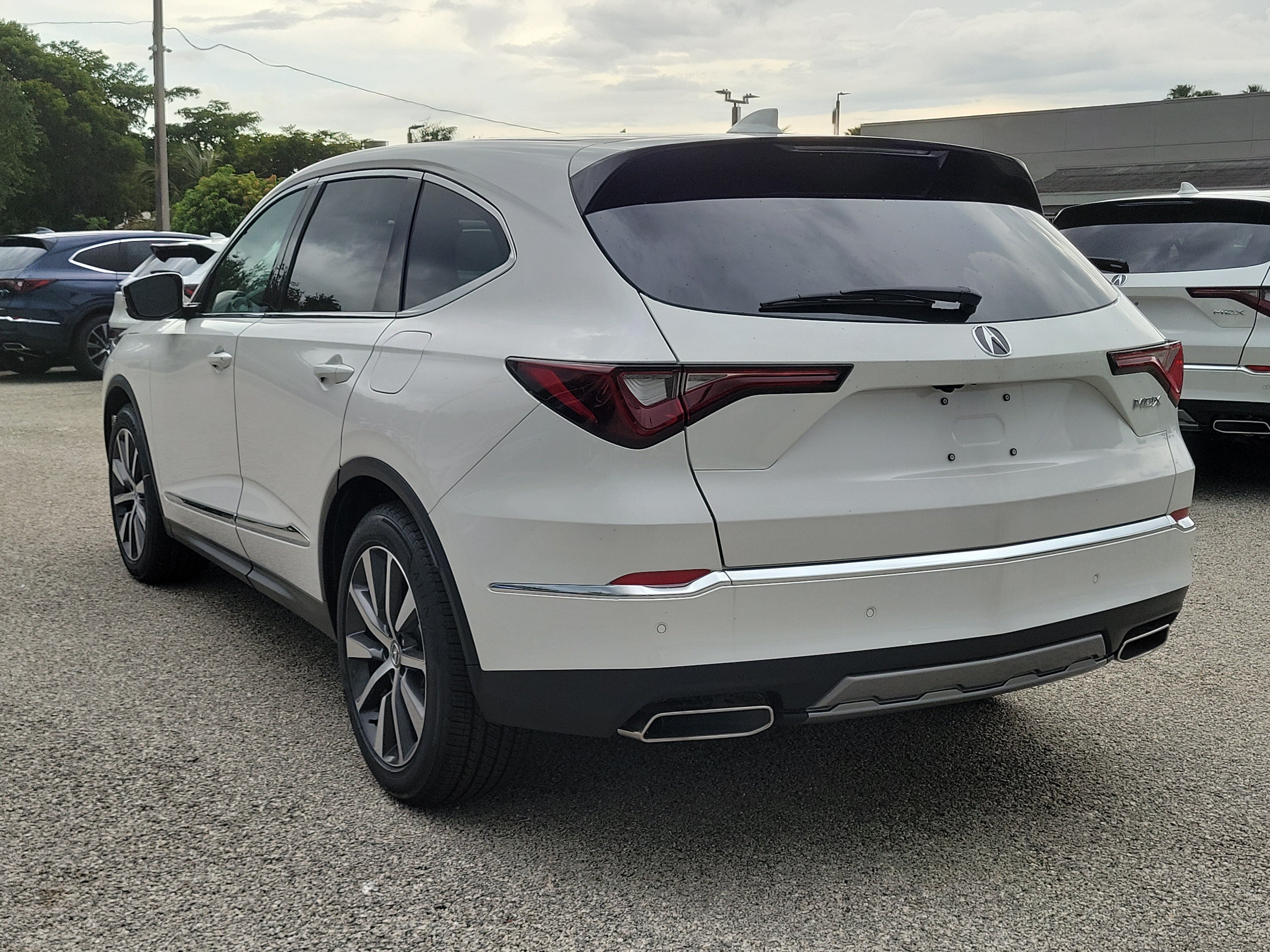 New 2026 Platinum White Pearl Acura w/Technology Package image 3