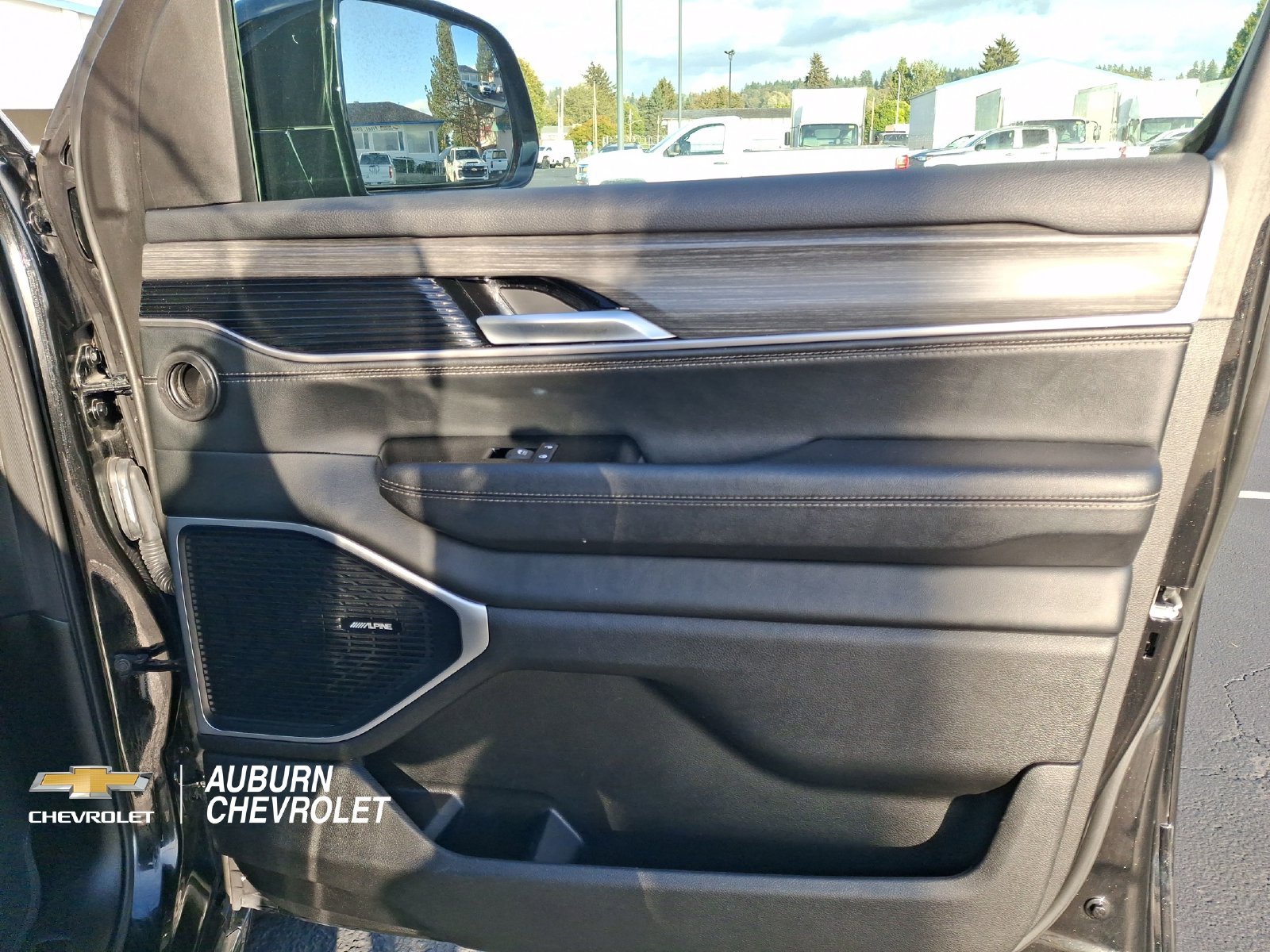 2024 Jeep Wagoneer L Series II - Photo 22