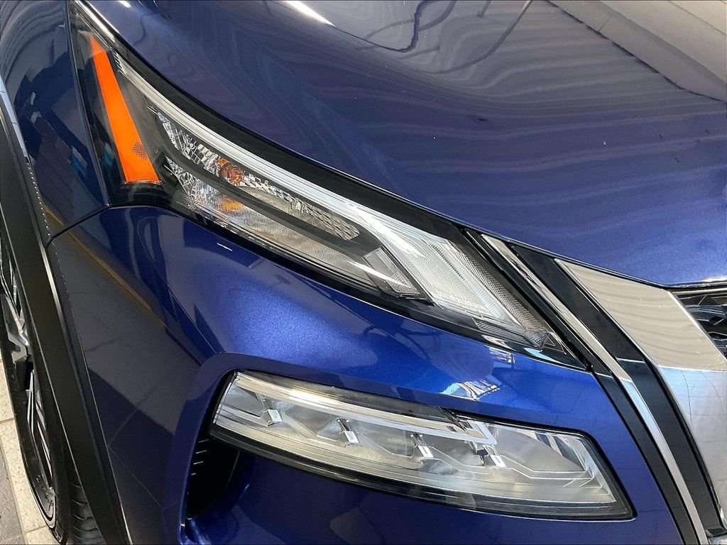 Used 2023 Blue Nissan SV image 32