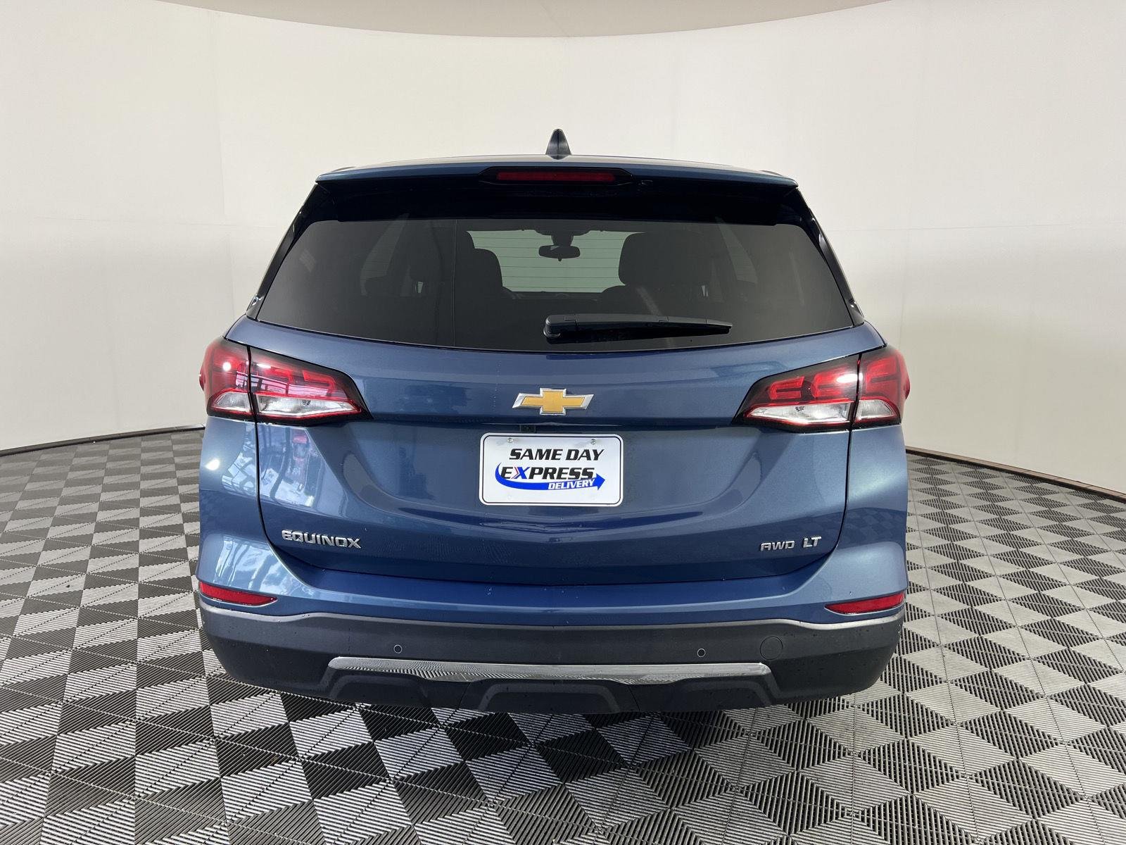 Used 2024 Lakeshore Blue Metallic Chevrolet LT image 24