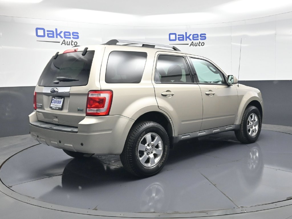 Used 2011 Gold Leaf Metallic Ford Limited image 7