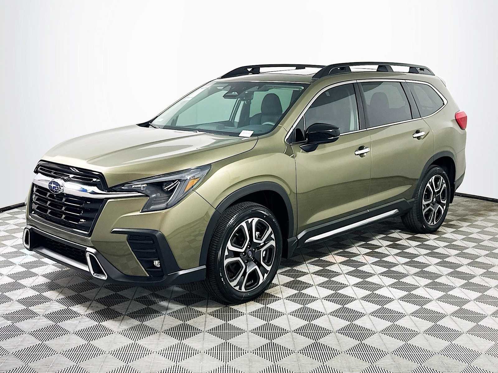 New 2026 AUTUMN GREEN METALLIC Subaru Touring 7-Passenger image 3