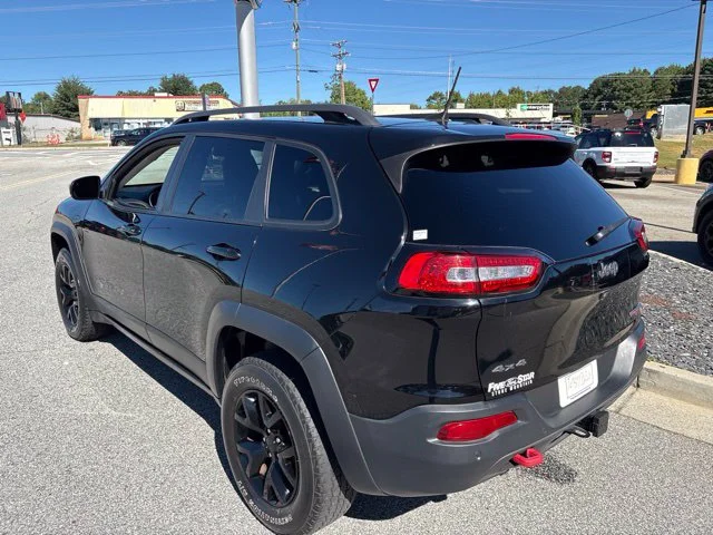 Used 2018 Black Jeep Trailhawk image 6