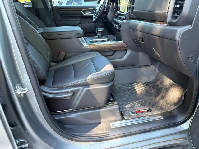 Used 2026 Sterling Gray Metallic Chevrolet LT Trail Boss image 13