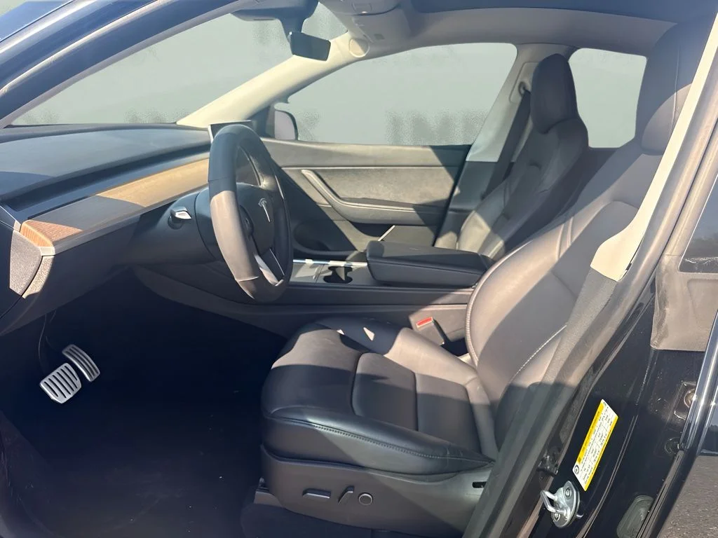 Used 2022 Black Tesla Performance image 9
