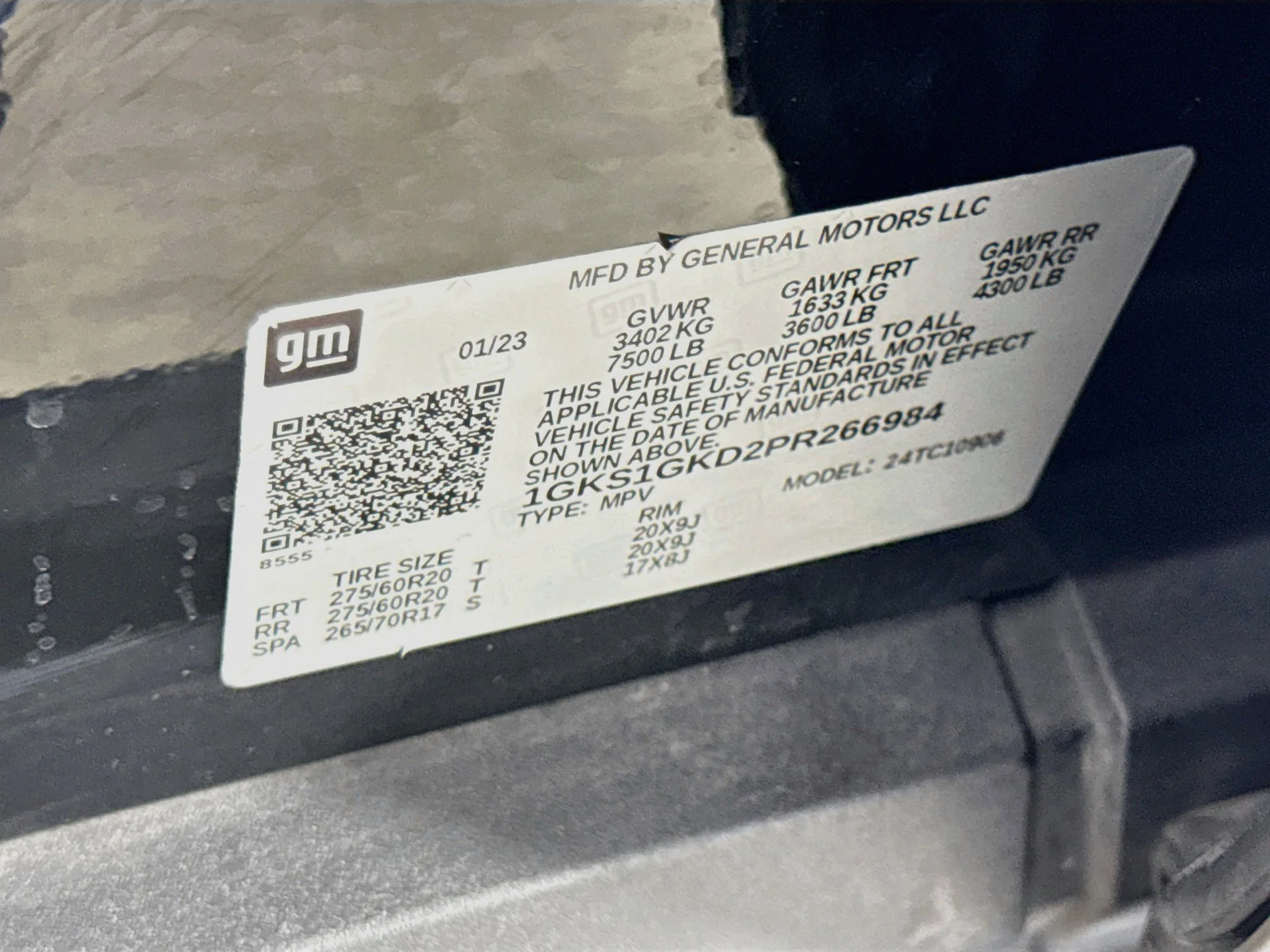 Used 2023 ONYX BLACK GMC SLT image 34