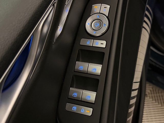 Used 2023 Capri Blue Genesis 2.5T image 20