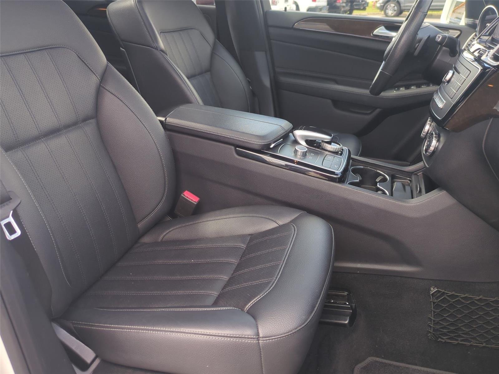 Used 2018 designo Diamond White Metallic Mercedes-Benz GLE 350 image 40