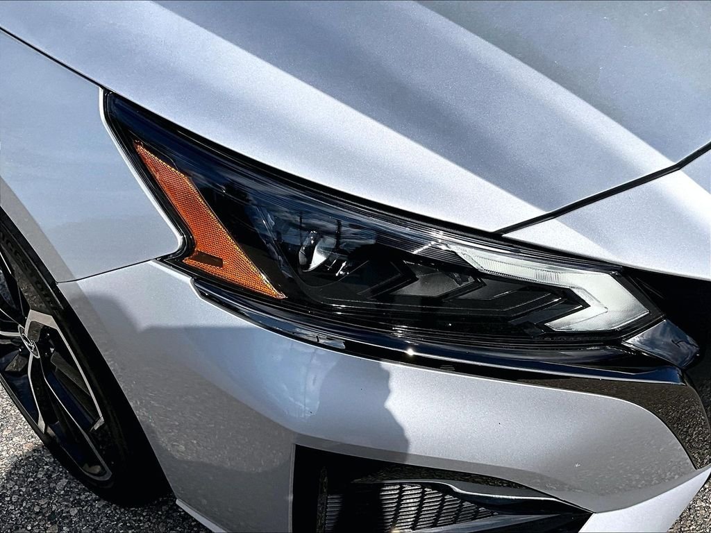 Used 2024 Silver Nissan 2.5 SR image 31