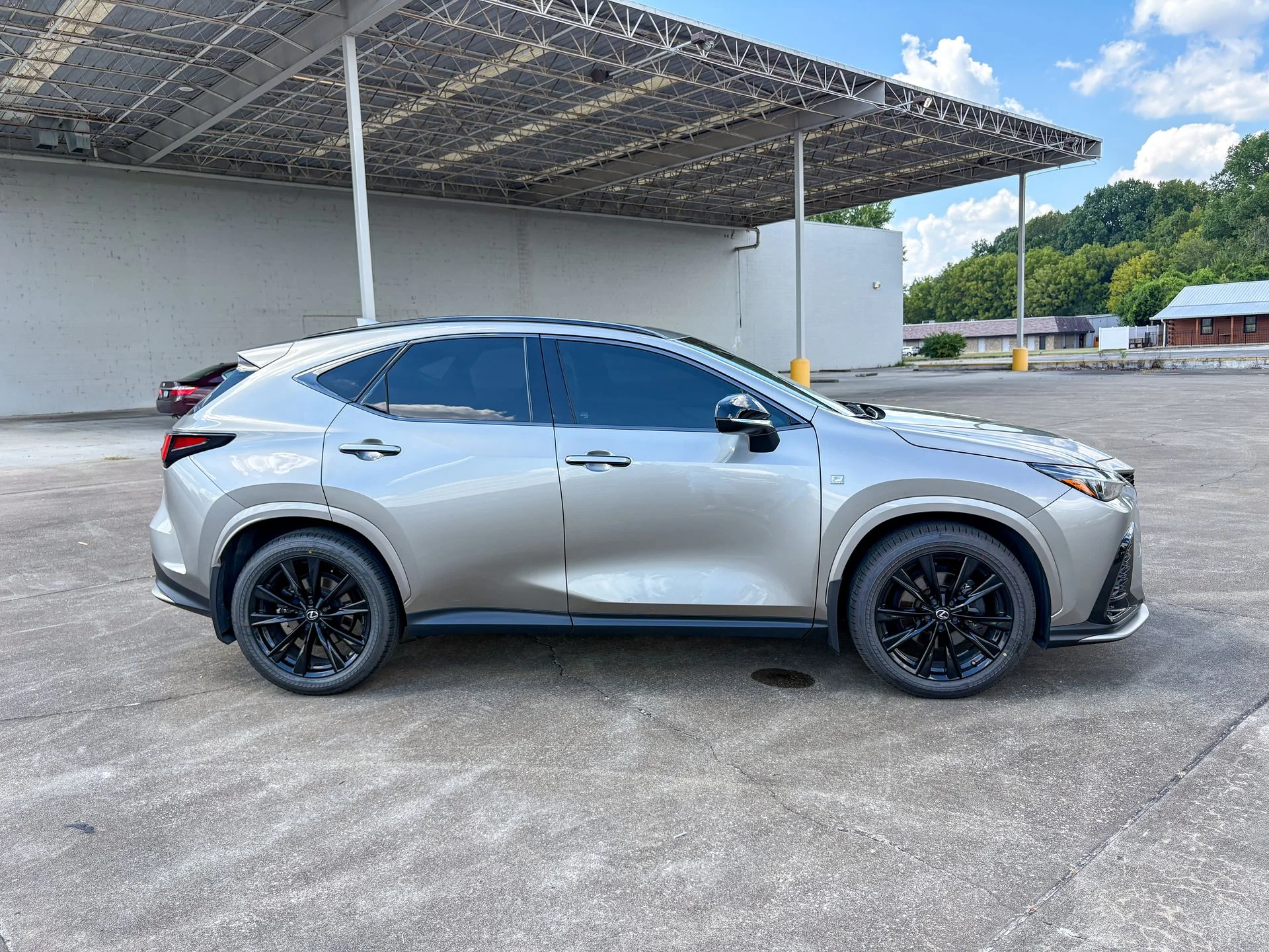 Used 2024 Silver Lexus 350 F SPORT Handling image 15