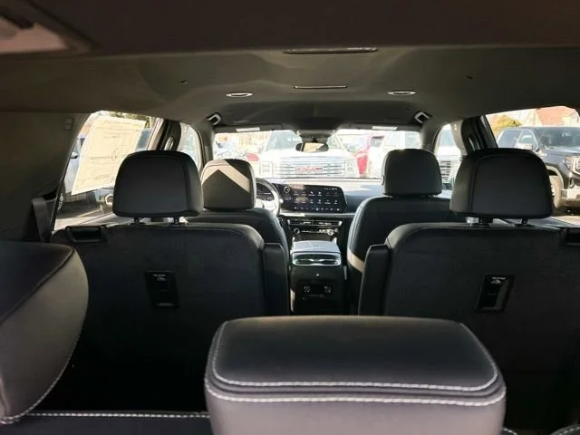 New 2026 Mosaic Black Metallic Chevrolet LT image 9
