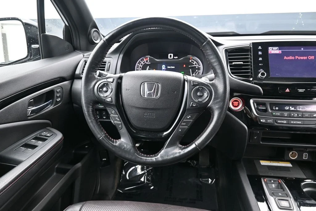 Used 2023 Platinum White Pearl Honda Black Edition image 16
