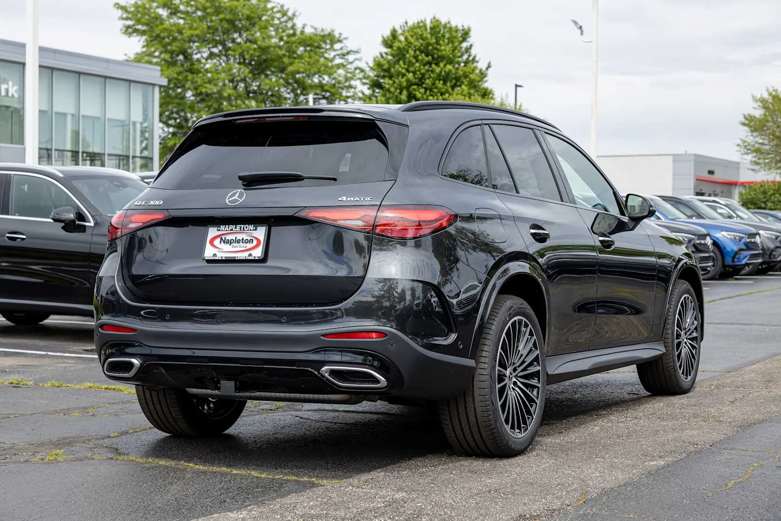 New 2026 Graphite Grey Metallic Mercedes-Benz GLC 300 image 5