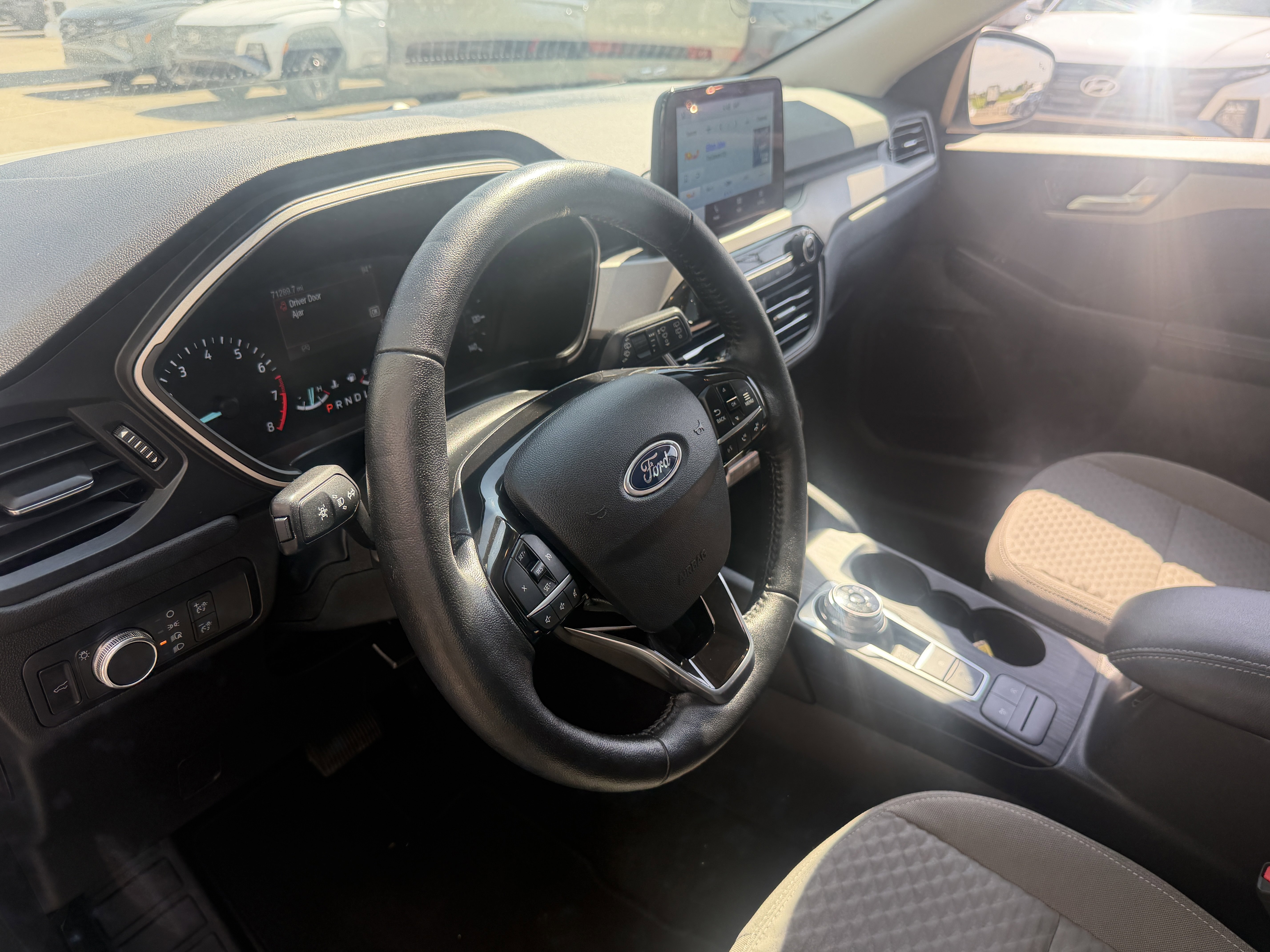 Used 2021 Oxford White Ford SE image 31