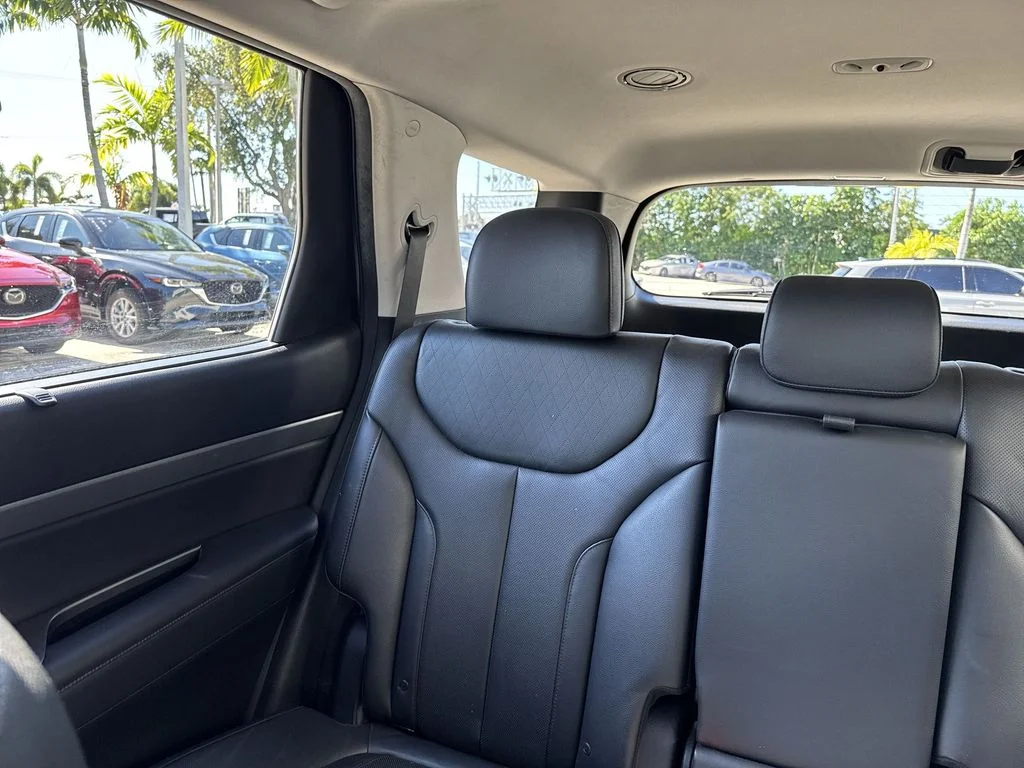 Used 2020 Silver Hyundai SEL image 17