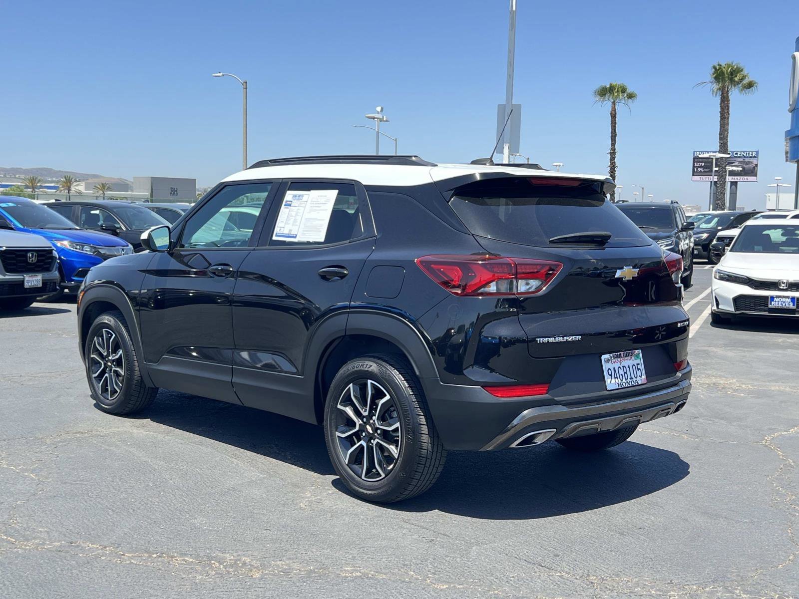 Used 2022 Mosaic Black Metallic Chevrolet ACTIV image 3