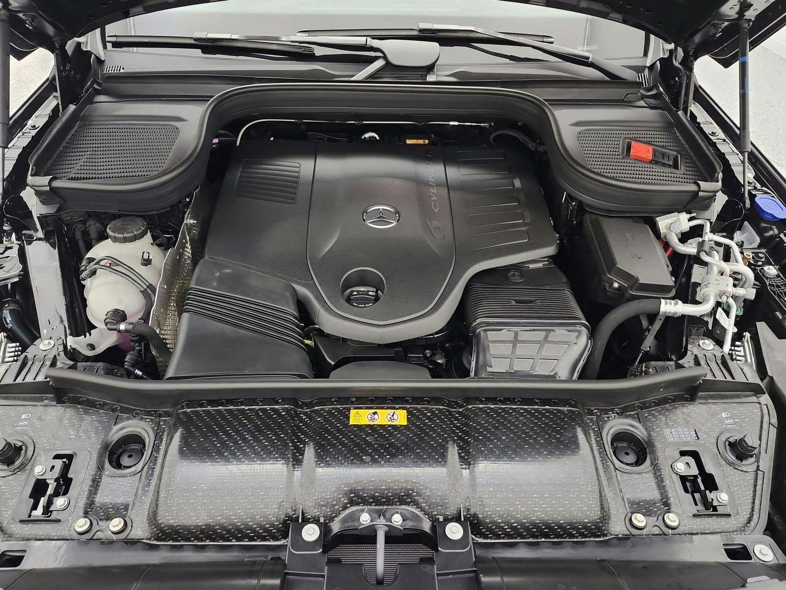 New 2026 Obsidian Black Metallic Mercedes-Benz GLS 450 4MATIC® SUV image 12