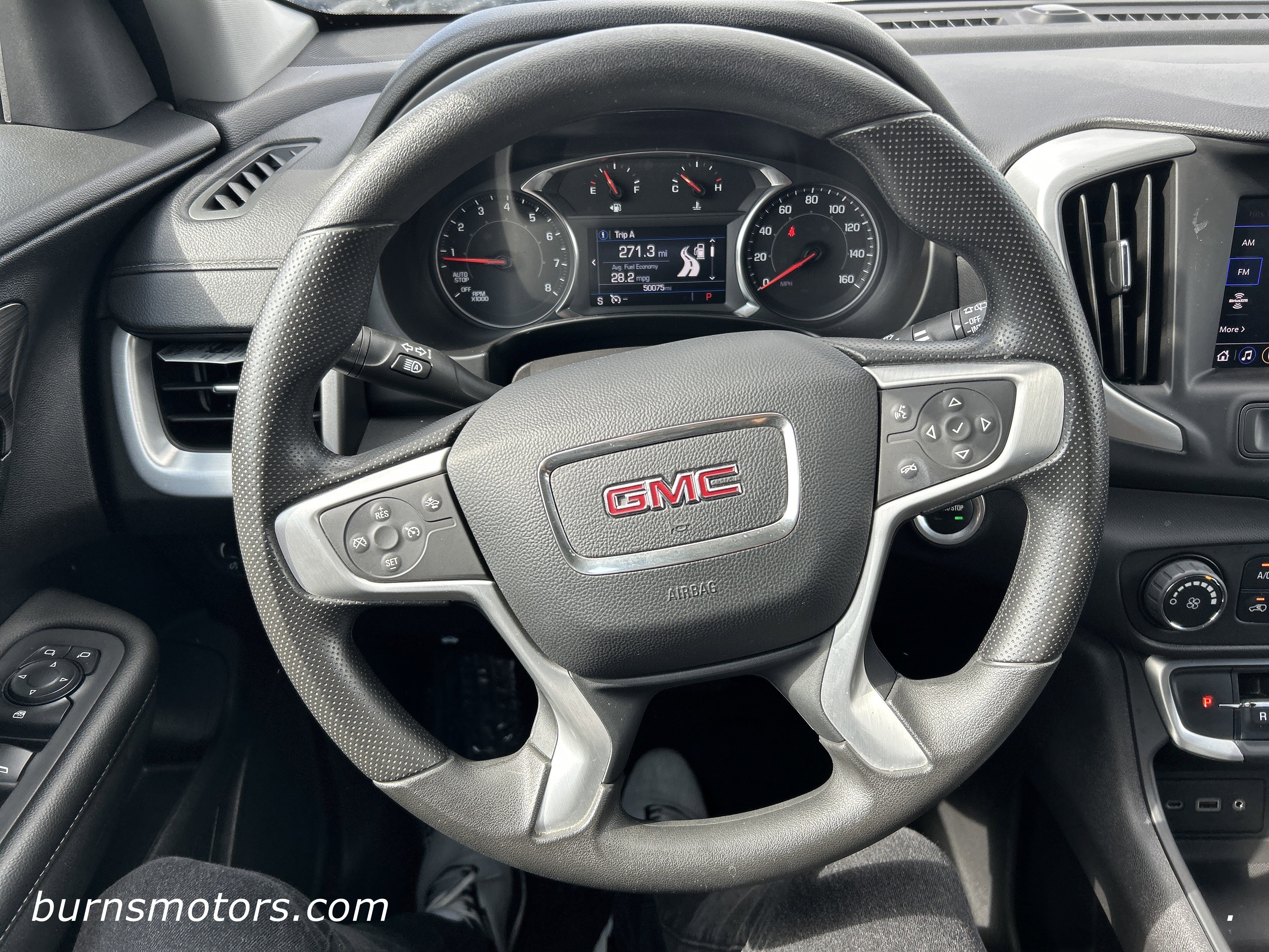 Used 2024 Summit White GMC SLE image 17