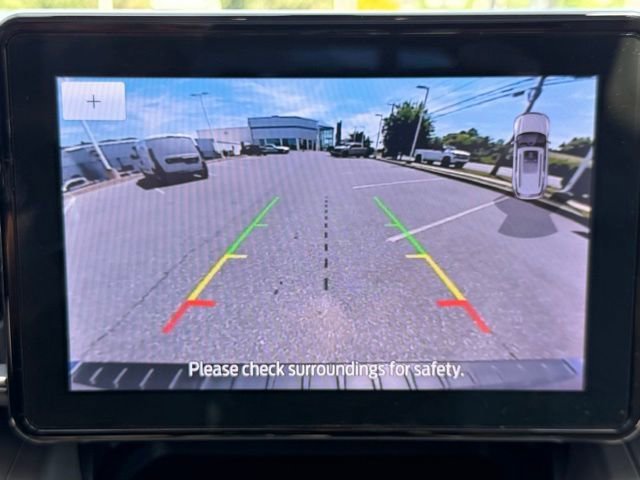 Used 2021 Blue Ford XLT image 6
