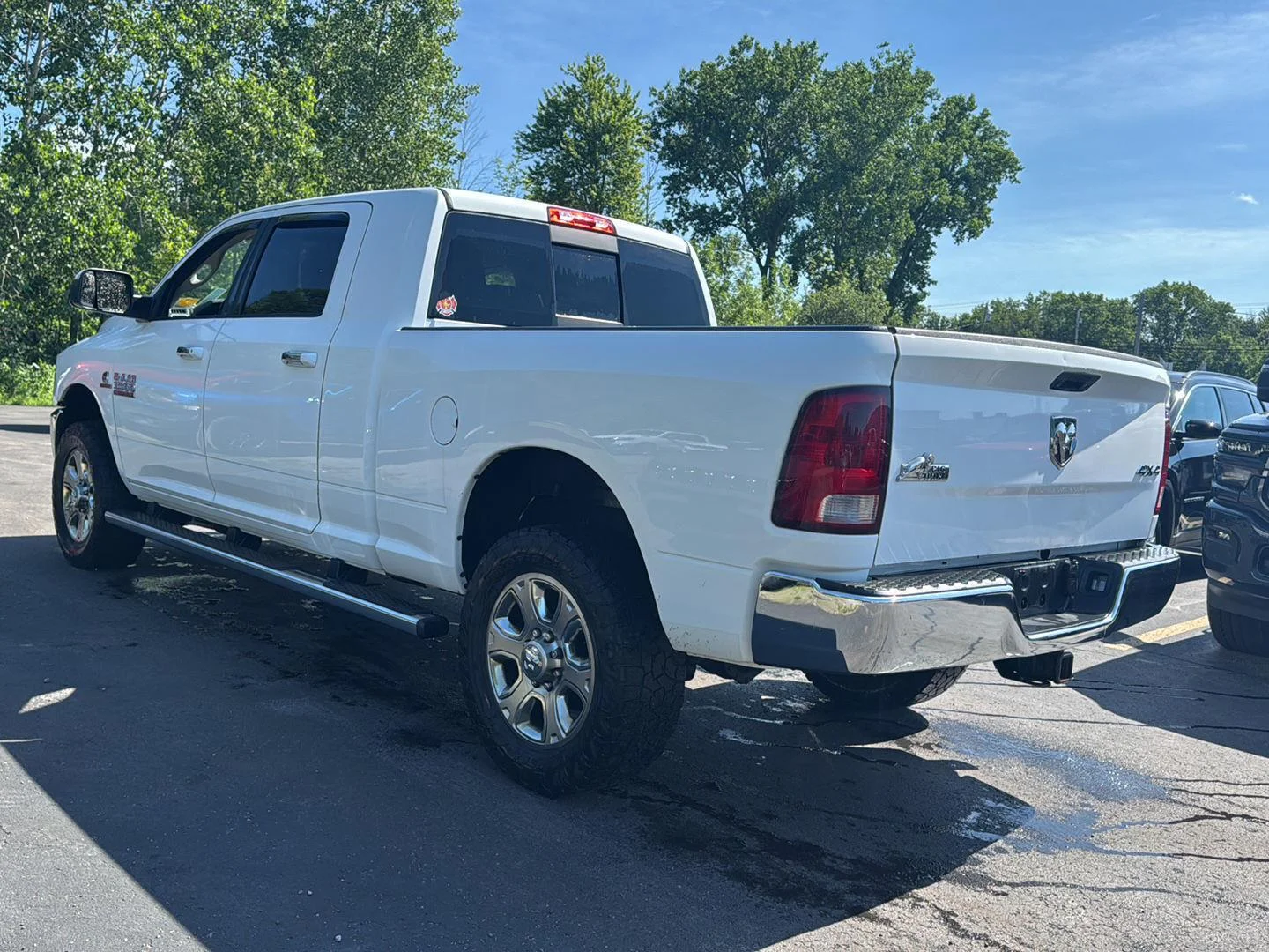Used 2018 Bright White Clearcoat Ram Big Horn image 10