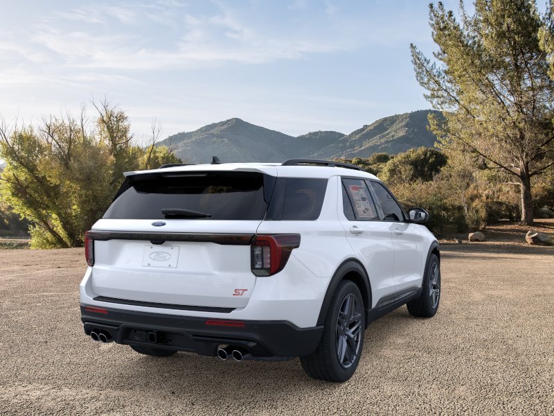 New 2026 Star White Metallic Tri-Coat Ford ST image 8