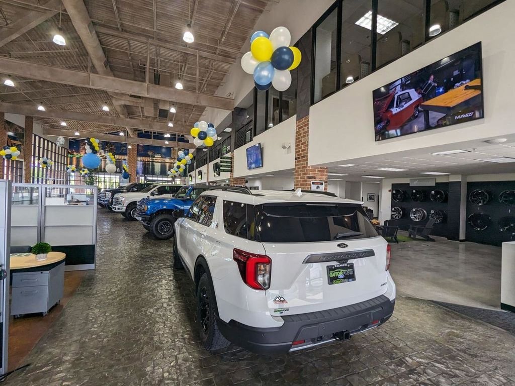 2025 Ford F-150 Lariat - Photo 34