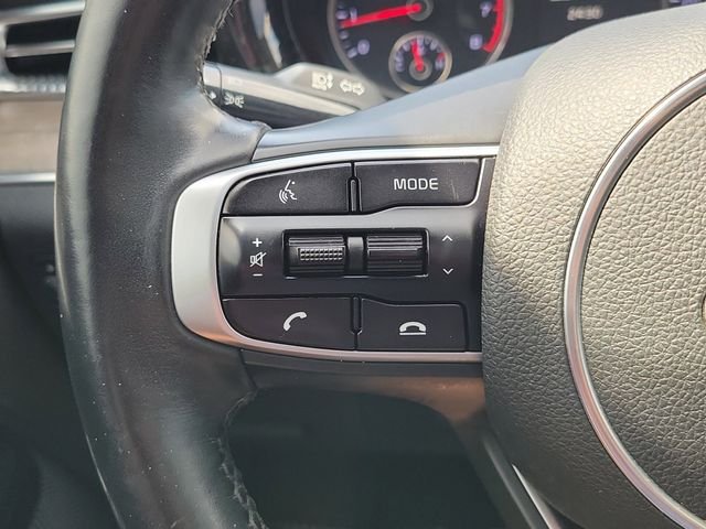 Used 2021 Black Kia EX image 19