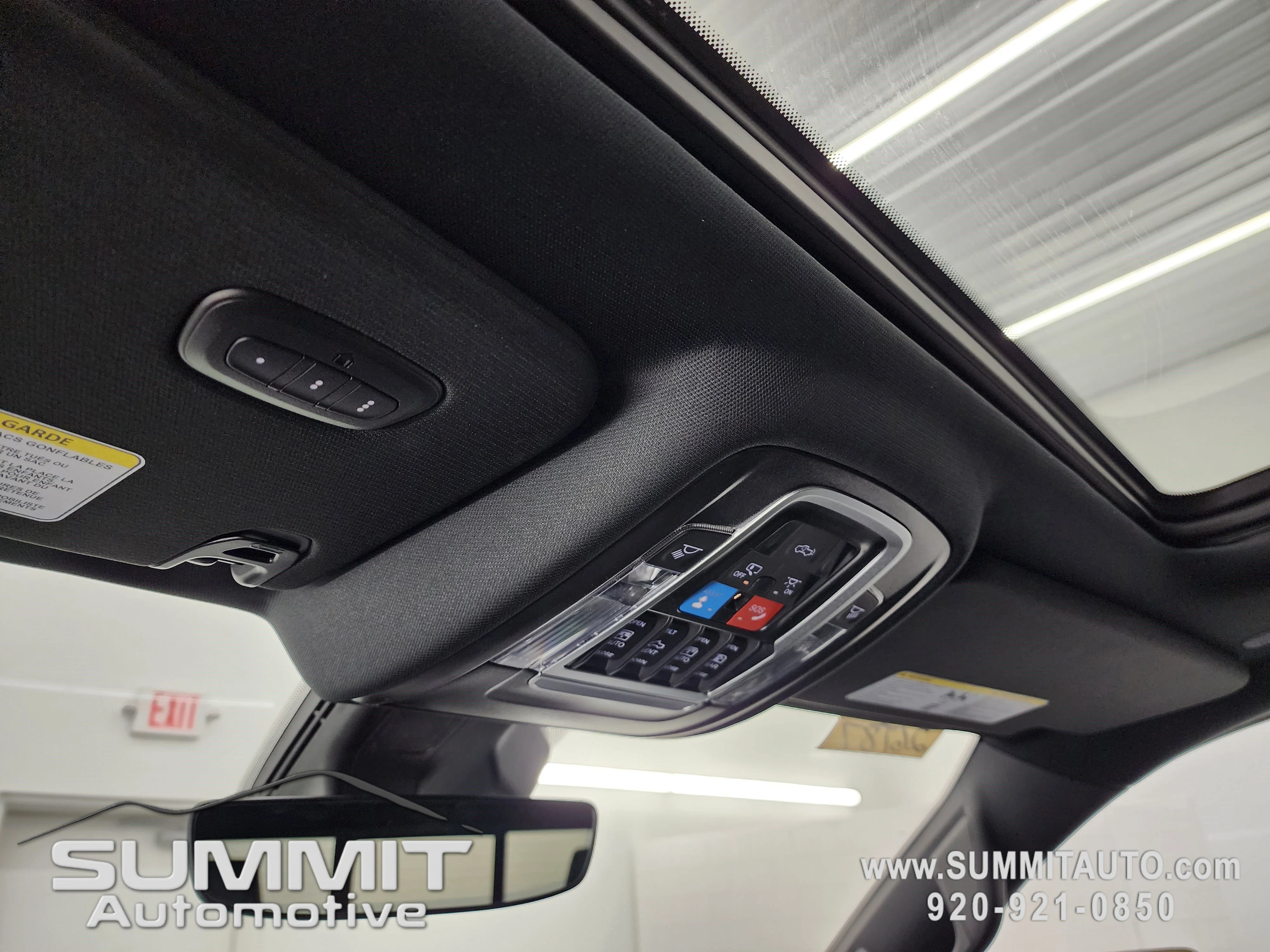 New 2026 Granite Crystal Metallic Clear-Coat Exterior Paint RAM Laramie image 13