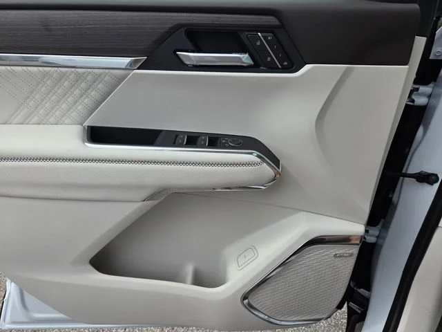 2026 GMC Acadia Denali - Photo 23
