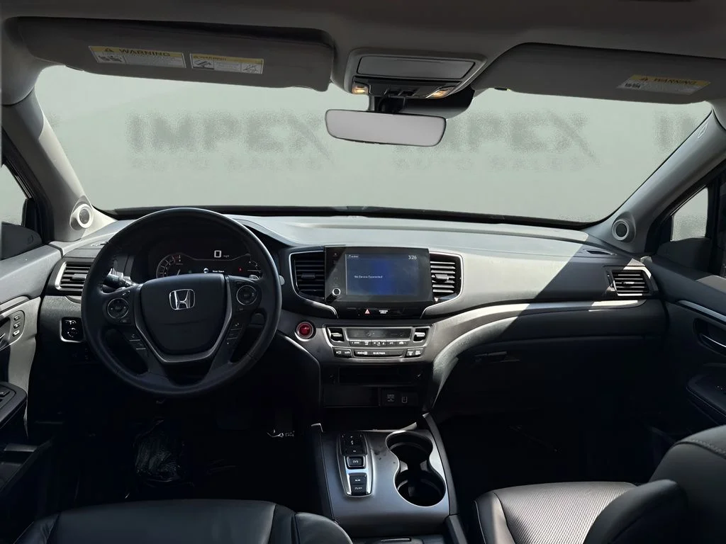 Used 2023 Black Honda RTL image 12