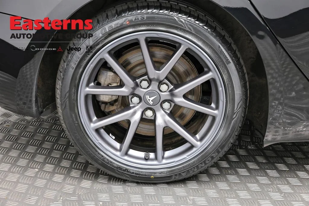 Used 2019 Black Tesla Long Range image 23
