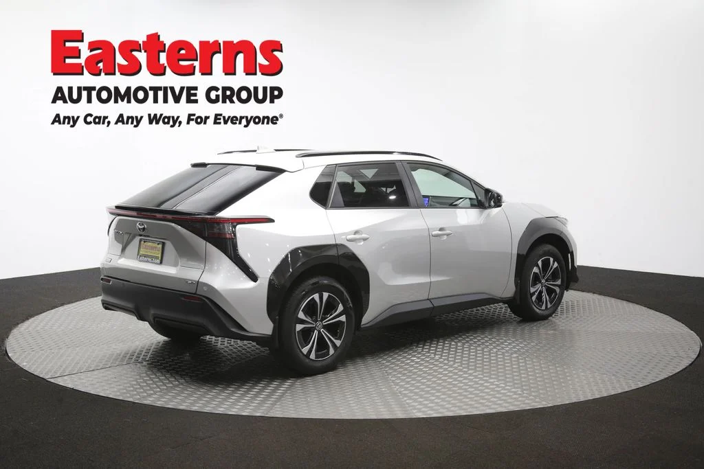 Used 2023 Silver Toyota XLE image 41