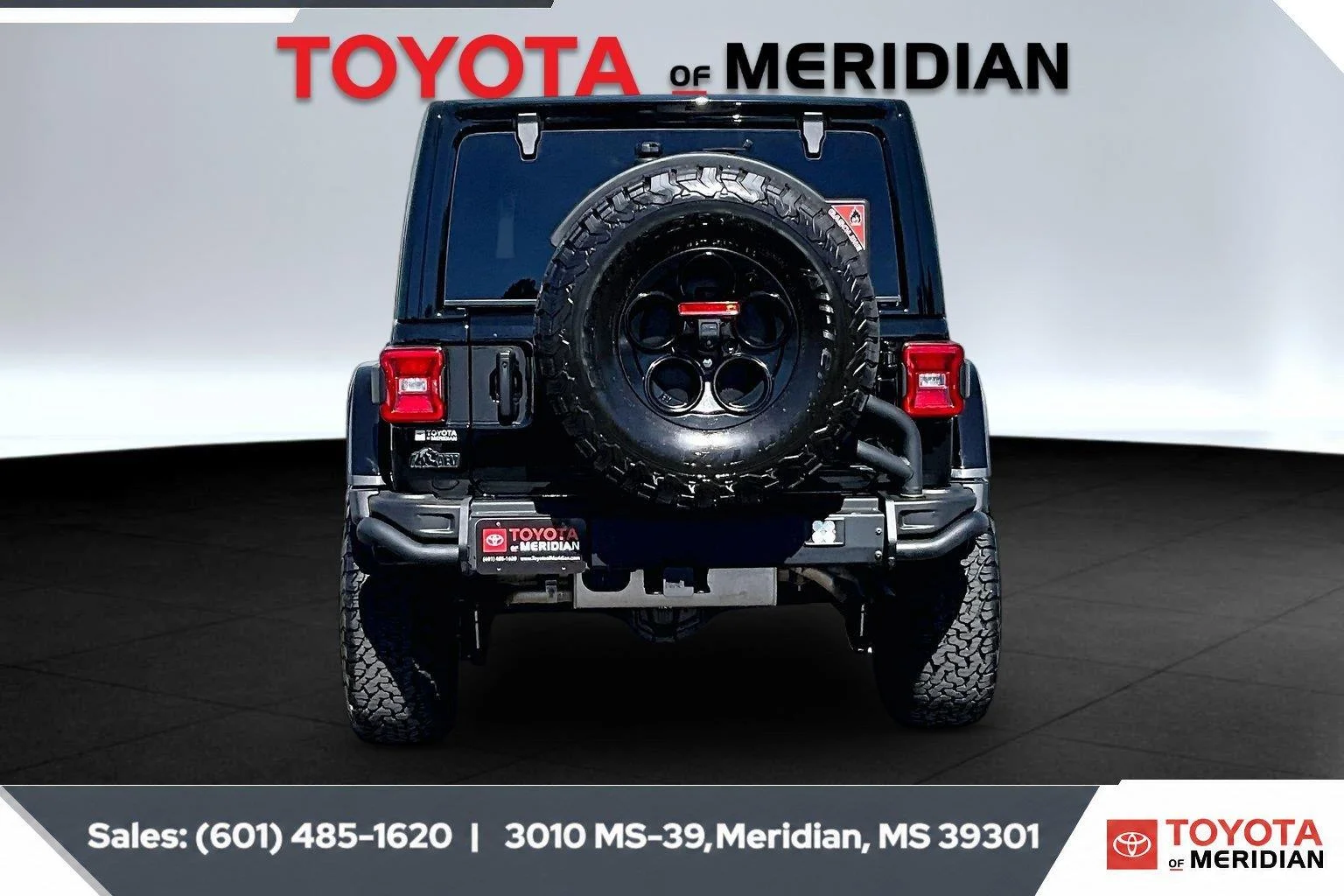 Used 2023 Black Clearcoat Jeep Rubicon 392 image 4