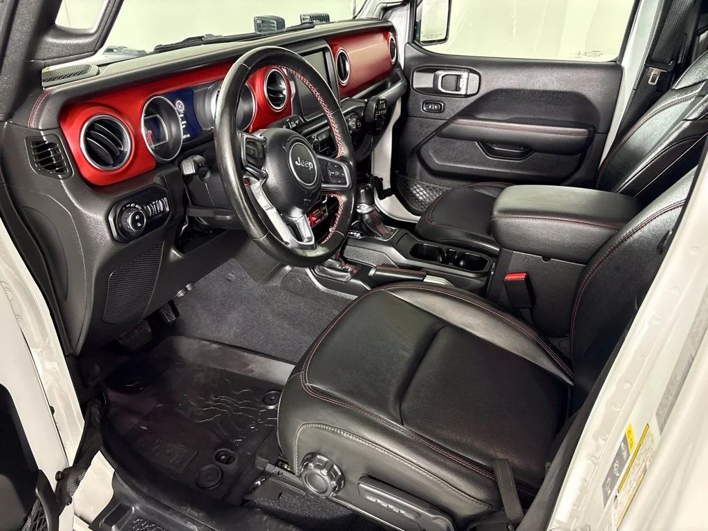 Used 2022 White Jeep Rubicon image 32