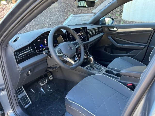 2026 Volkswagen Jetta Sport - Photo 6