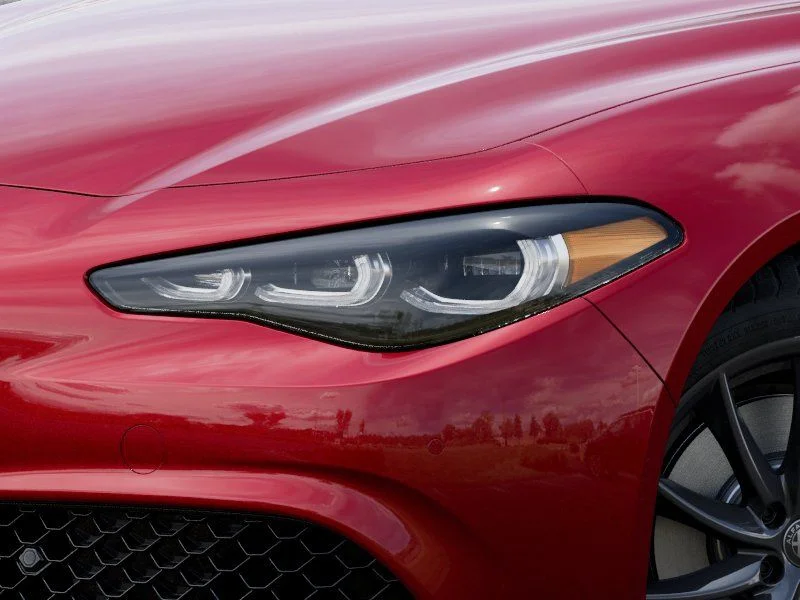 New 2025 Alfa Rosso (Red) Exterior Paint Alfa Romeo Base image 11