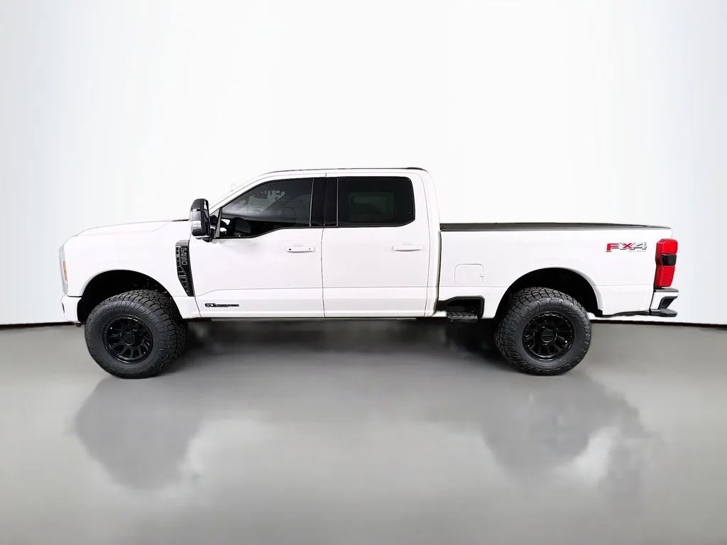 New 2026 Star White Metallic Tri-Coat Ford Platinum image 6