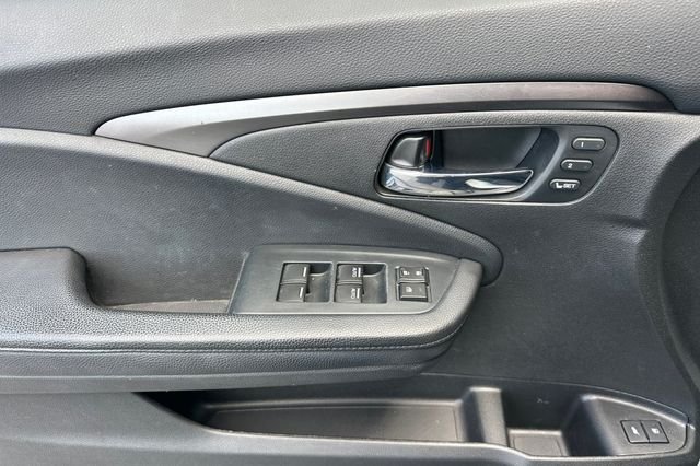 Used 2022 White Honda Special Edition image 12