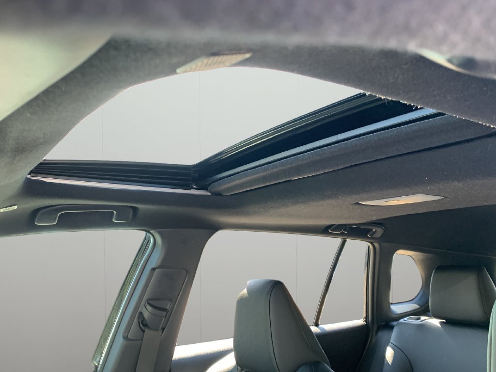 2024 Toyota Corolla Cross XSE - Photo 37
