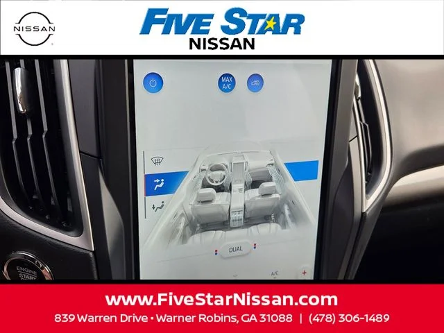 Used 2023 Silver Ford SEL image 20