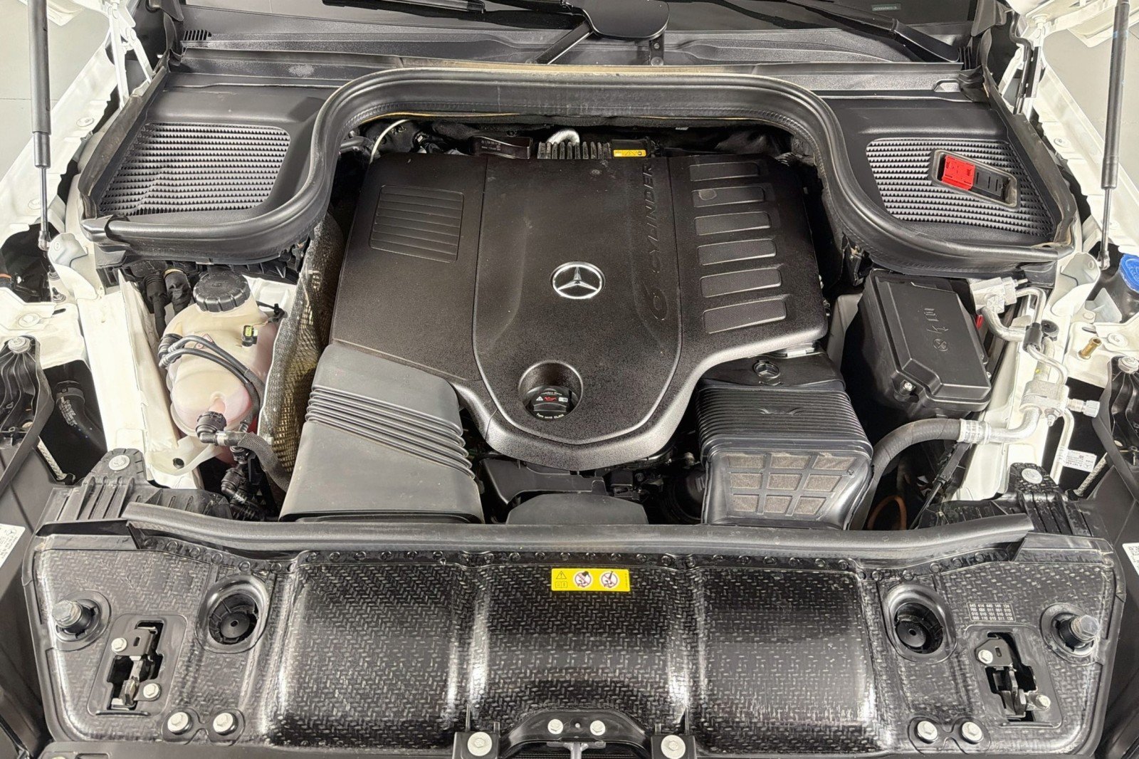 Certified Used 2024 Polar White Mercedes-Benz 450 image 11