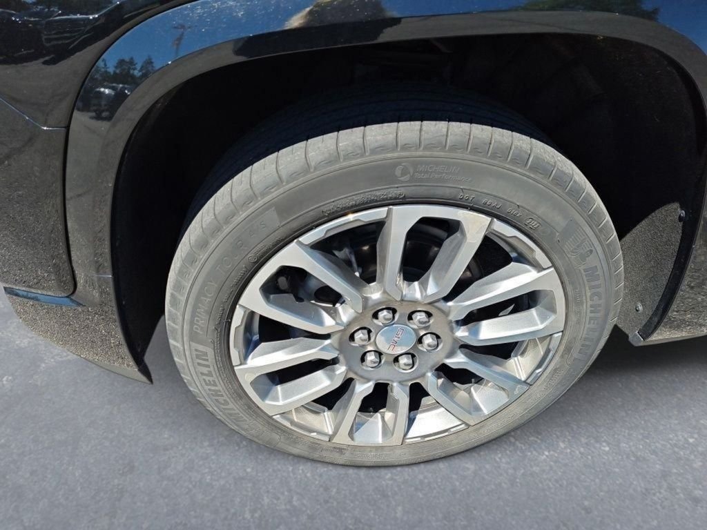 Used 2023 Black GMC Denali image 6