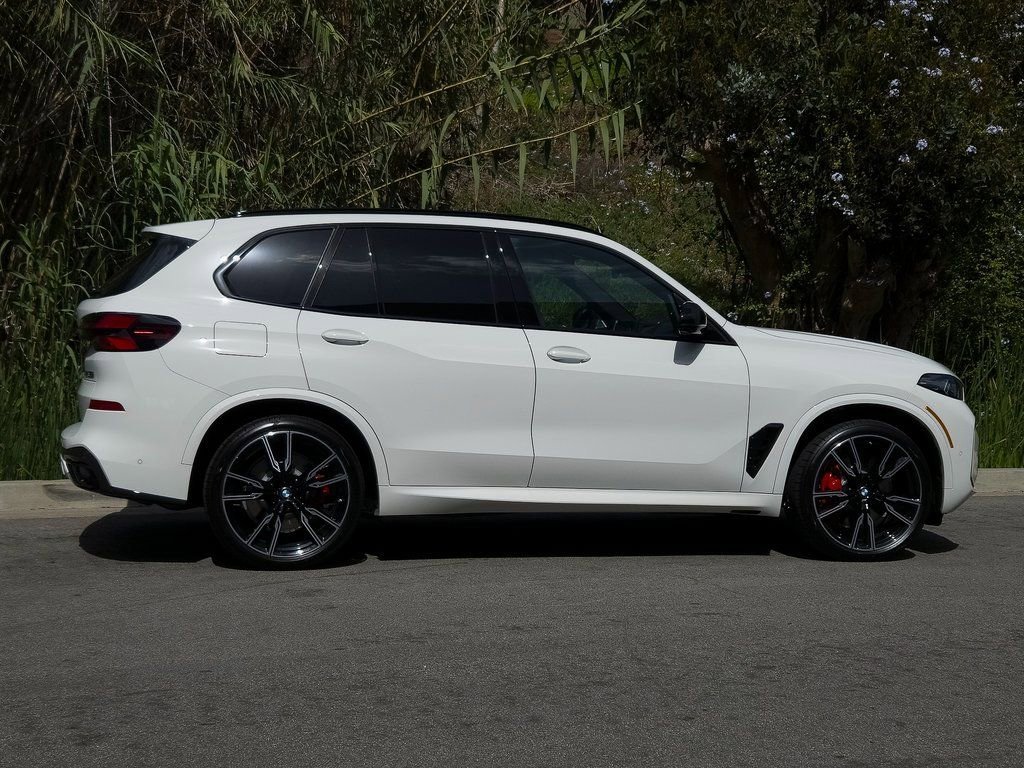 2026 BMW X5 M60i - Photo 4