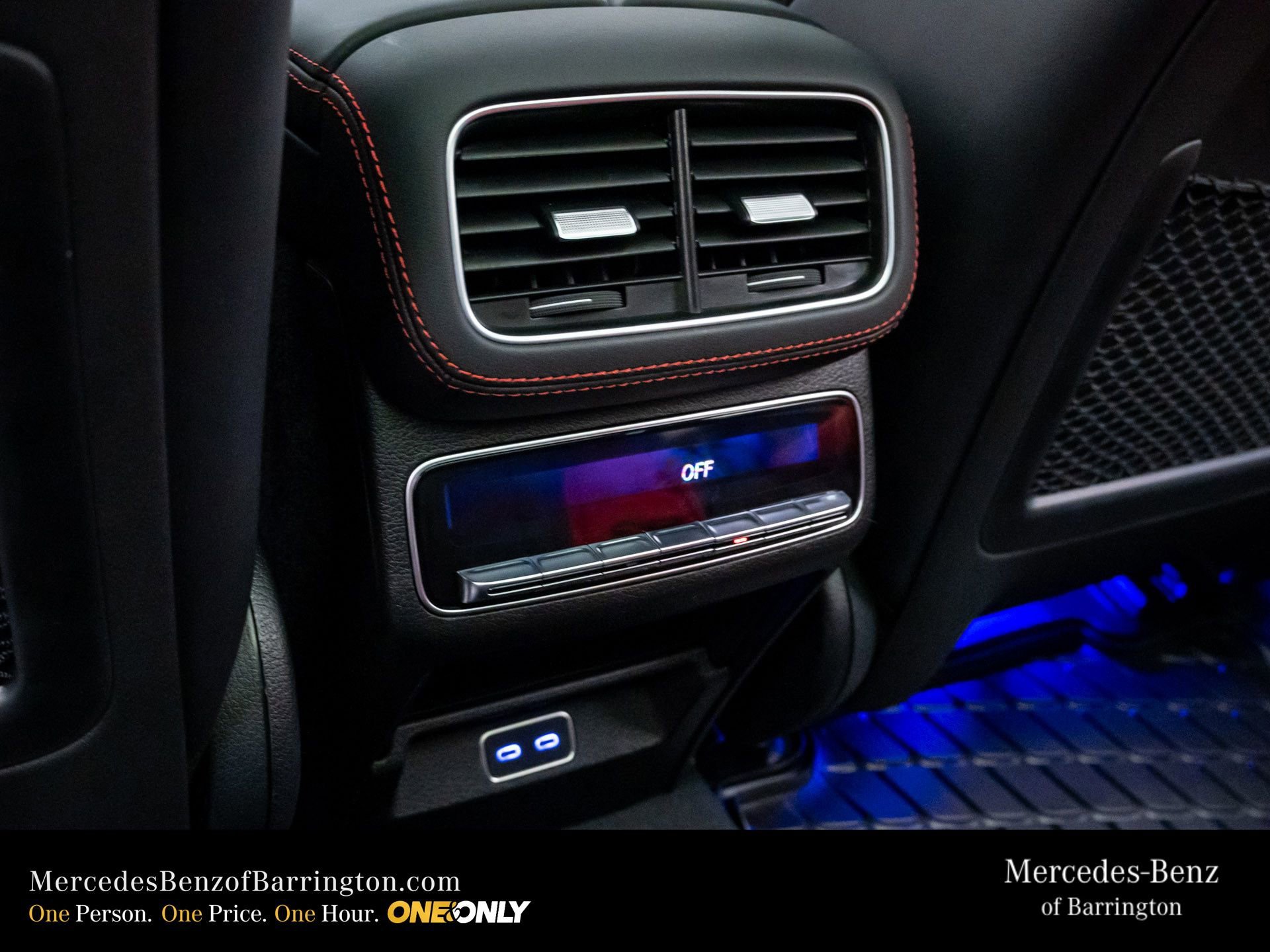 New 2026 MANUFAKTUR Moonlight White Metallic Mercedes-Benz GLE 53 AMG® image 72